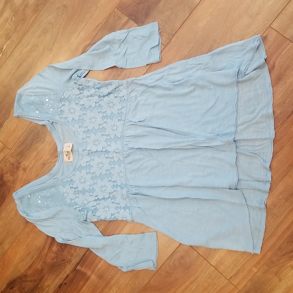 Hollister Longsleeve Top Size Small